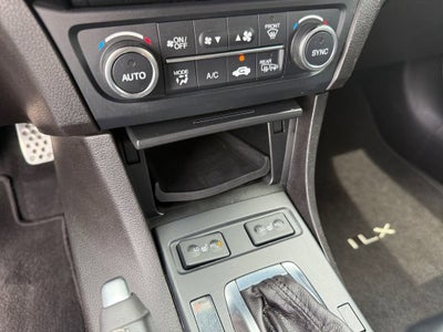 2019 Acura ILX w/Premium/A-Spec Pkg