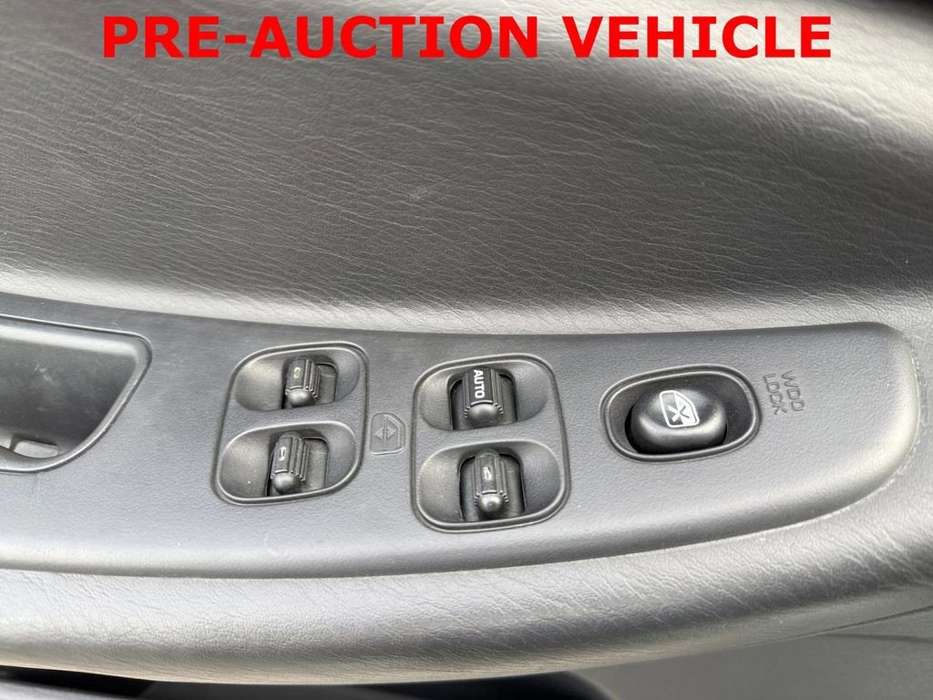 2004 Chrysler Sebring LXi