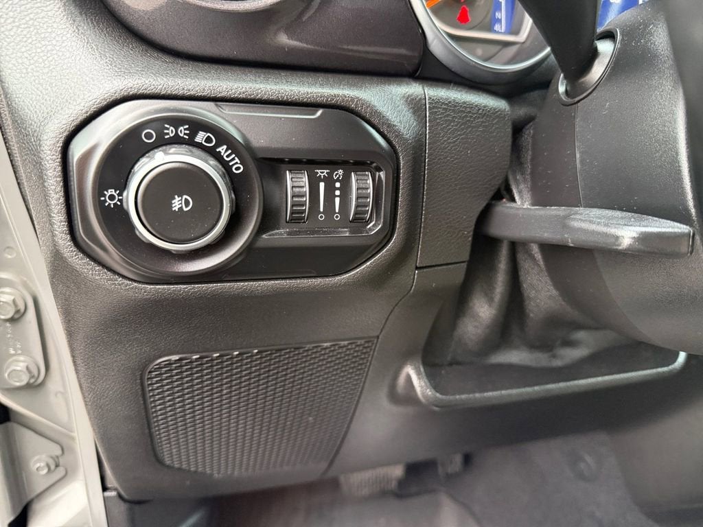 2020 Jeep Wrangler Unlimited Sahara Altitude