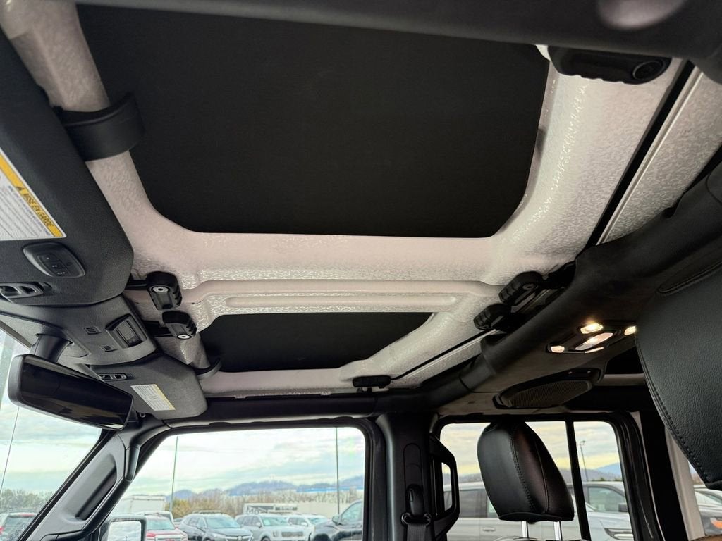 2020 Jeep Wrangler Unlimited Sahara Altitude