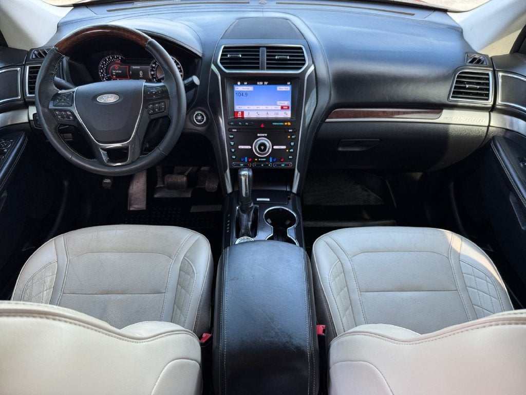2019 Ford Explorer Platinum
