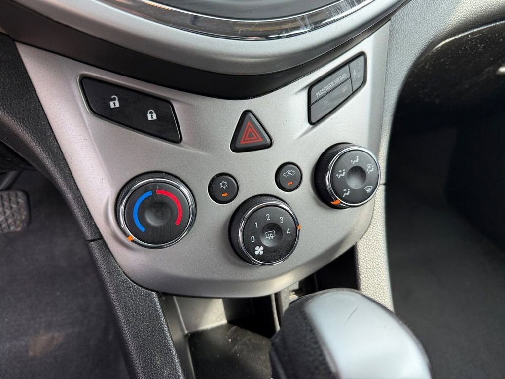 2017 Chevrolet Sonic LT