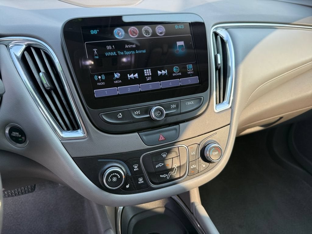2017 Chevrolet Malibu LT