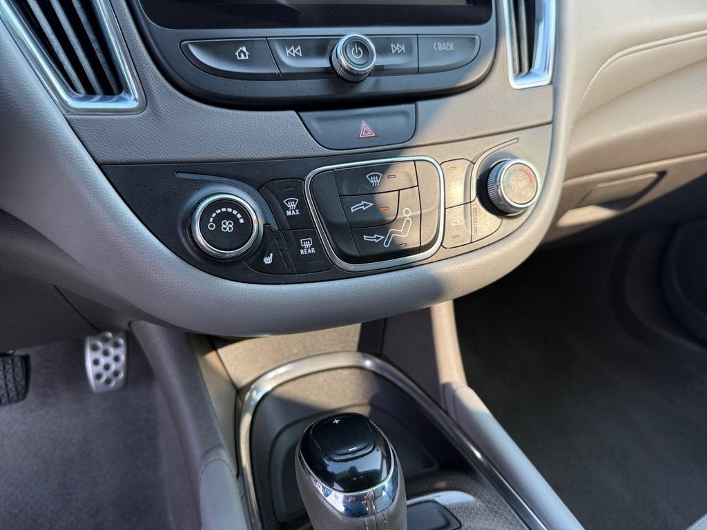 2017 Chevrolet Malibu LT