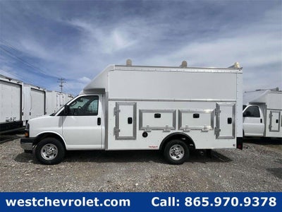 2025 Chevrolet Express Cutaway 3500 1WT