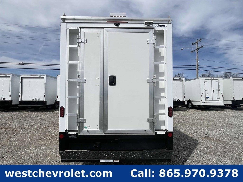 2025 Chevrolet Express Cutaway 3500 1WT