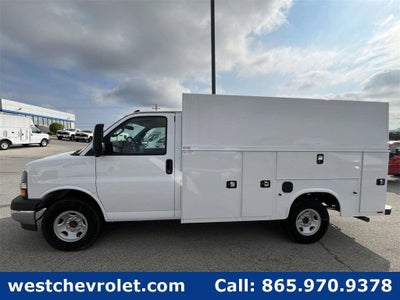 2025 Chevrolet Express Cutaway 3500 1WT