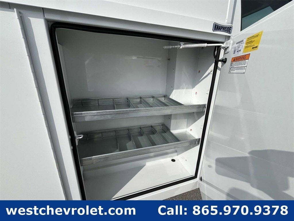 2025 Chevrolet Express Cutaway 3500 1WT