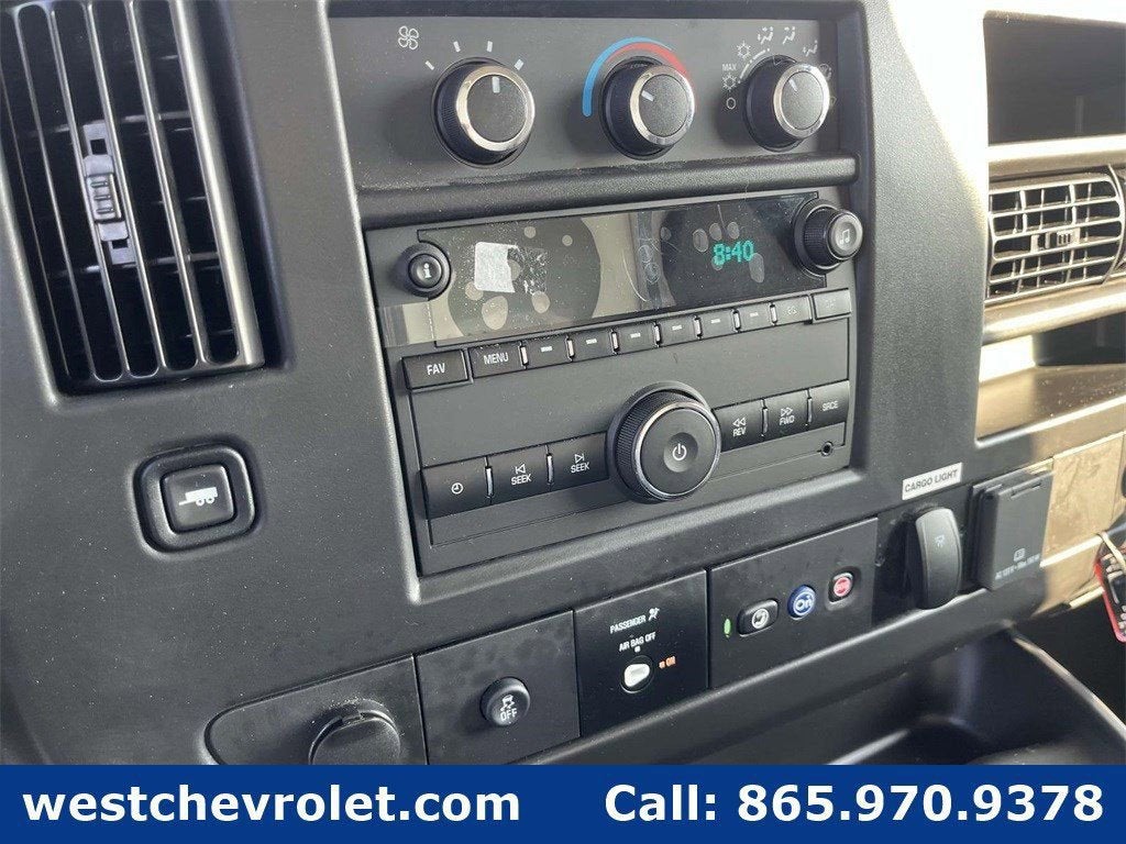 2025 Chevrolet Express Cutaway 3500 1WT