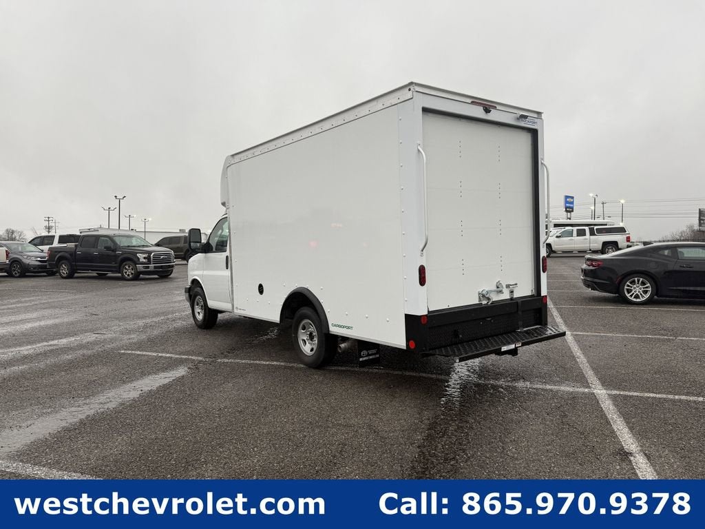 2025 Chevrolet Express Cutaway 3500 1WT