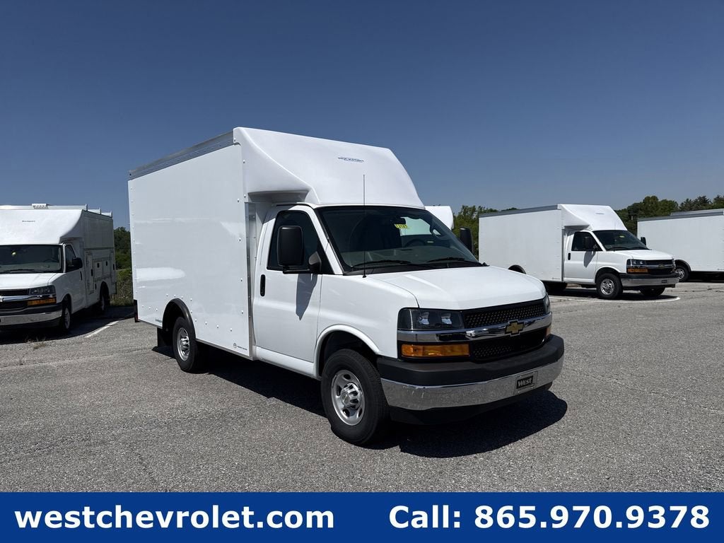 2025 Chevrolet Express Cutaway 3500 1WT