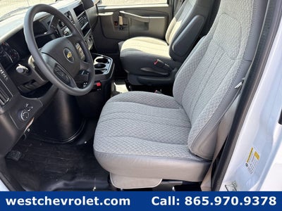 2025 Chevrolet Express Cutaway 3500 1WT