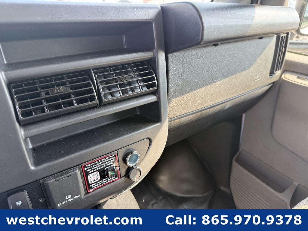 2026 Chevrolet Express Cutaway 3500 1WT