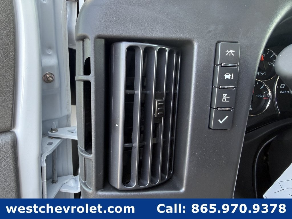 2026 Chevrolet Express Cutaway 3500 1WT