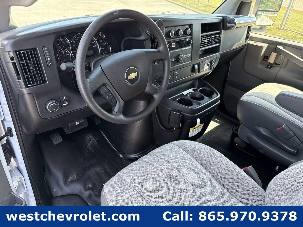 2026 Chevrolet Express Cutaway 3500 1WT