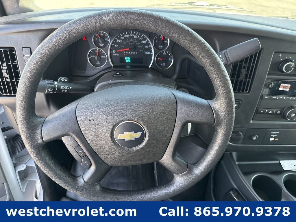 2026 Chevrolet Express Cutaway 3500 1WT