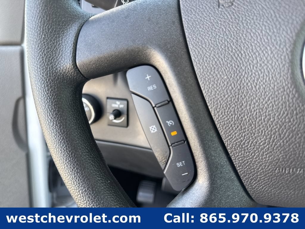 2026 Chevrolet Express Cutaway 3500 1WT
