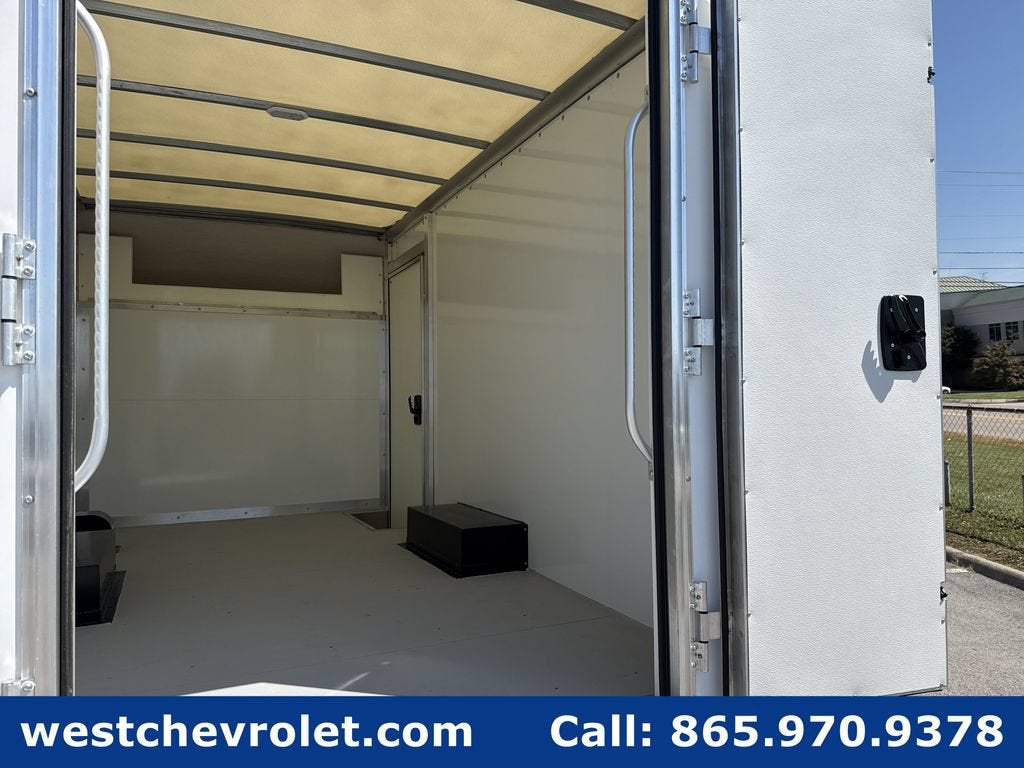 2026 Chevrolet Express Cutaway 3500 1WT