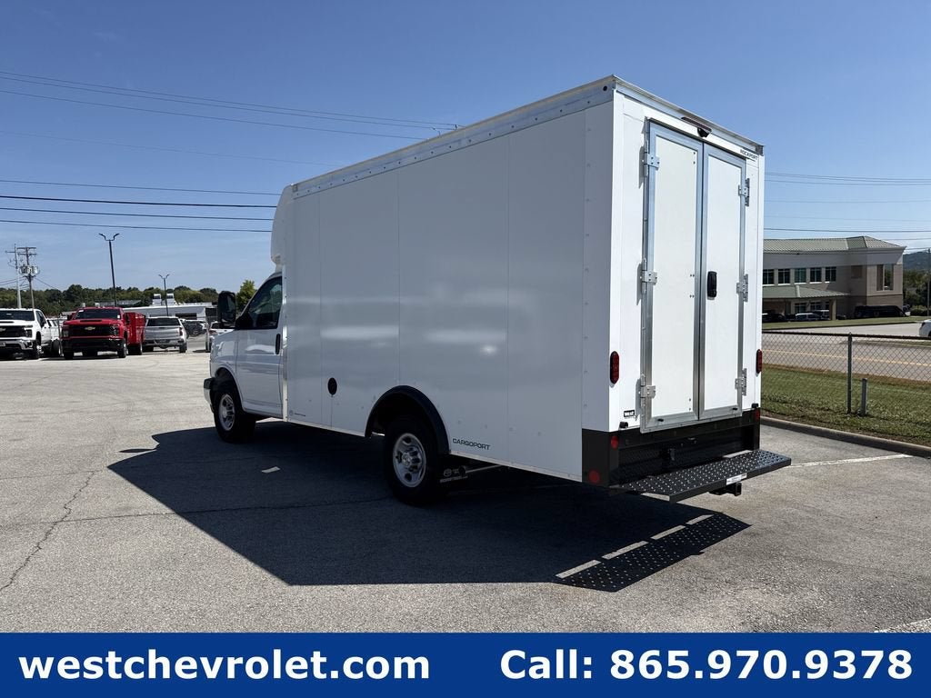 2026 Chevrolet Express Cutaway 3500 1WT