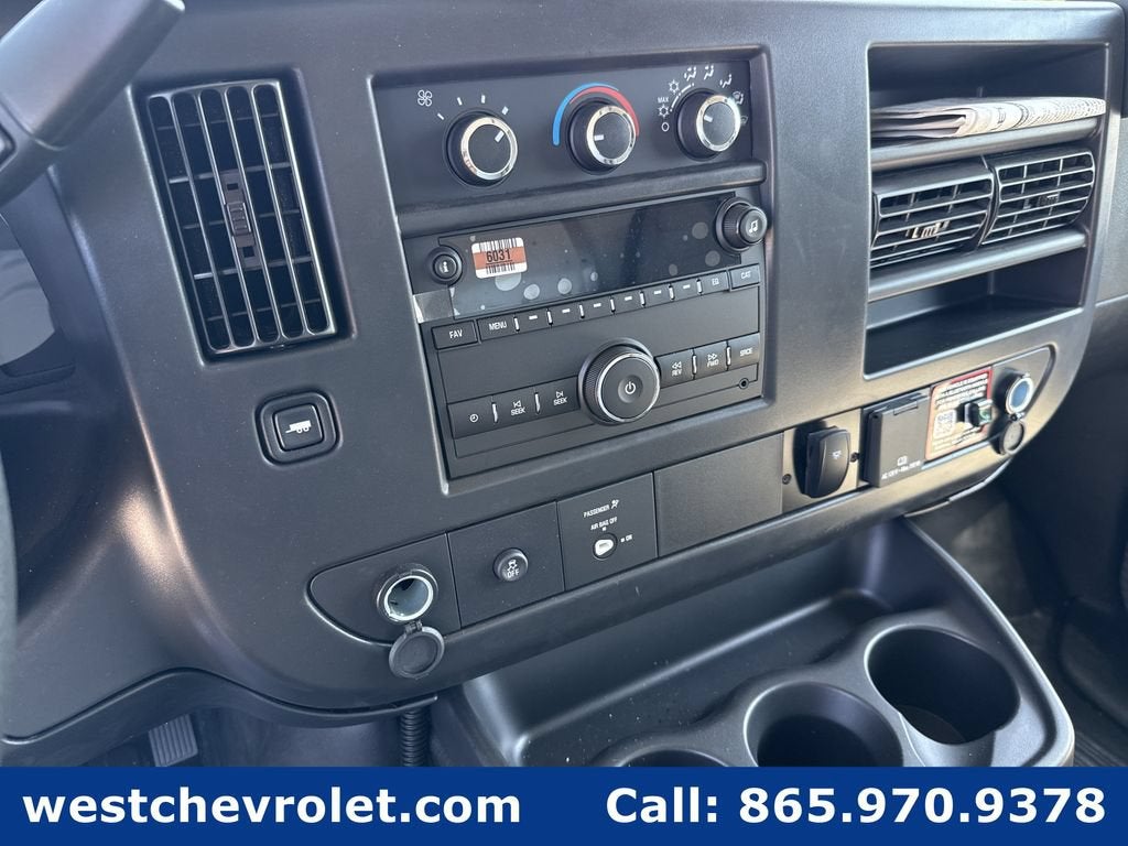 2026 Chevrolet Express Cutaway 3500 1WT