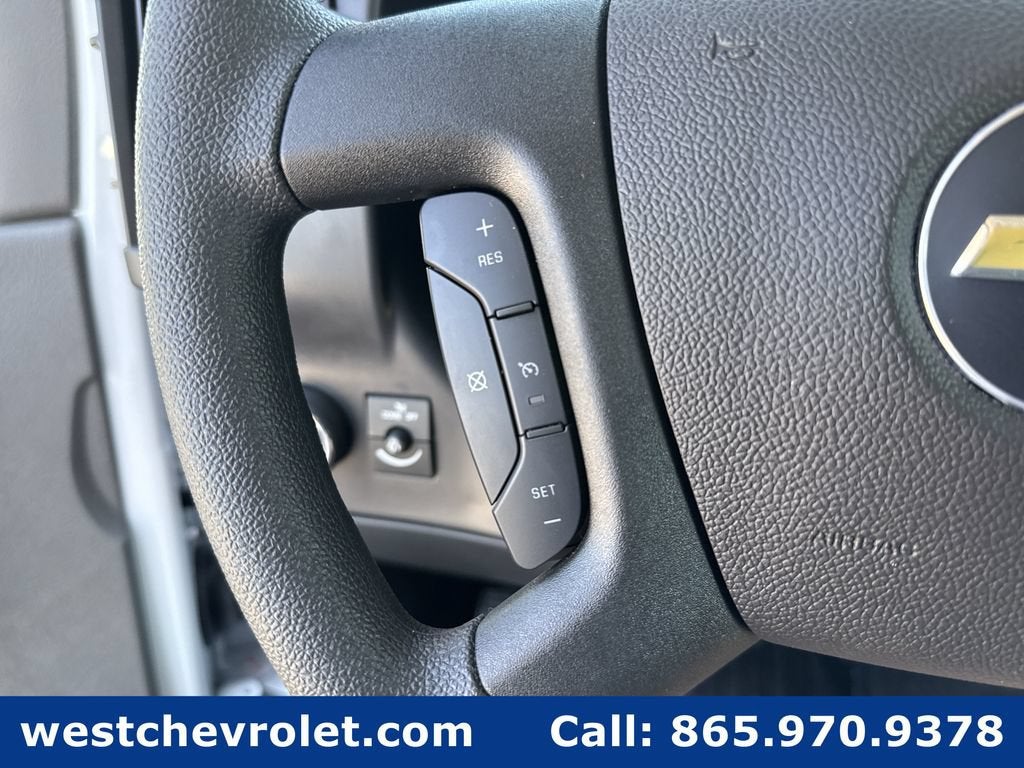 2026 Chevrolet Express Cutaway 3500 1WT
