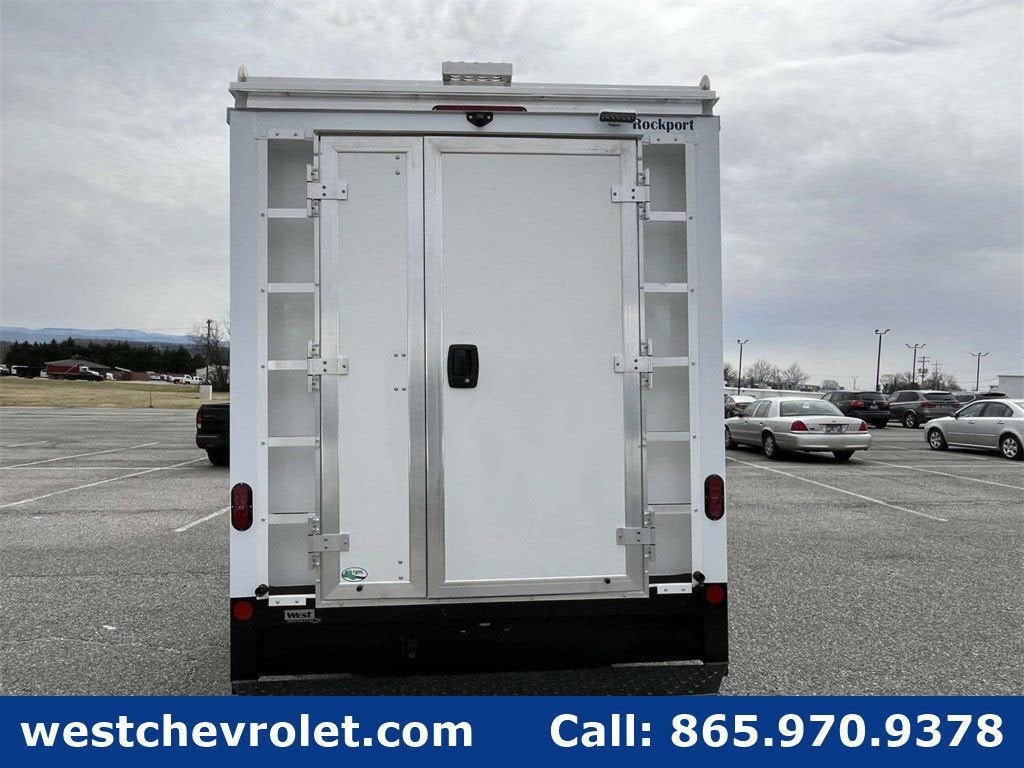 2025 Chevrolet Express Cutaway 3500 1WT