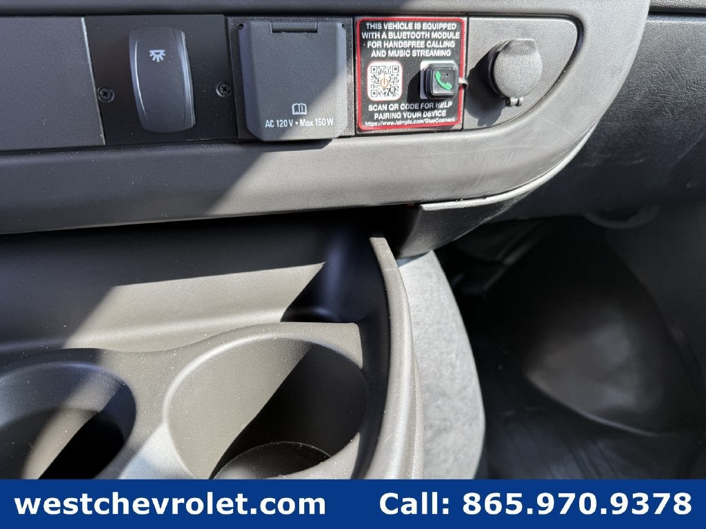 2026 Chevrolet Express Cutaway 3500 1WT