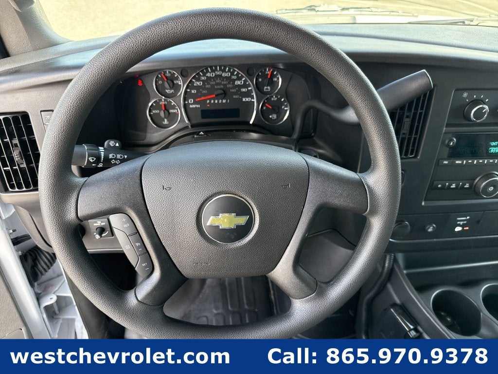 2026 Chevrolet Express Cutaway 3500 1WT