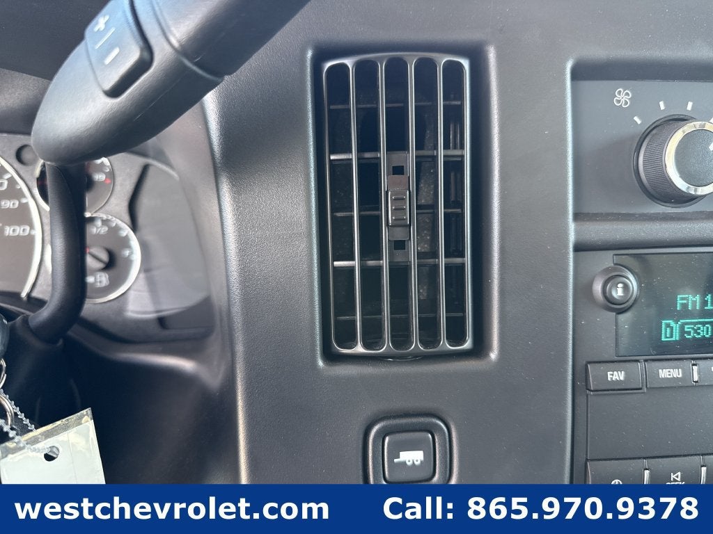 2026 Chevrolet Express Cutaway 3500 1WT