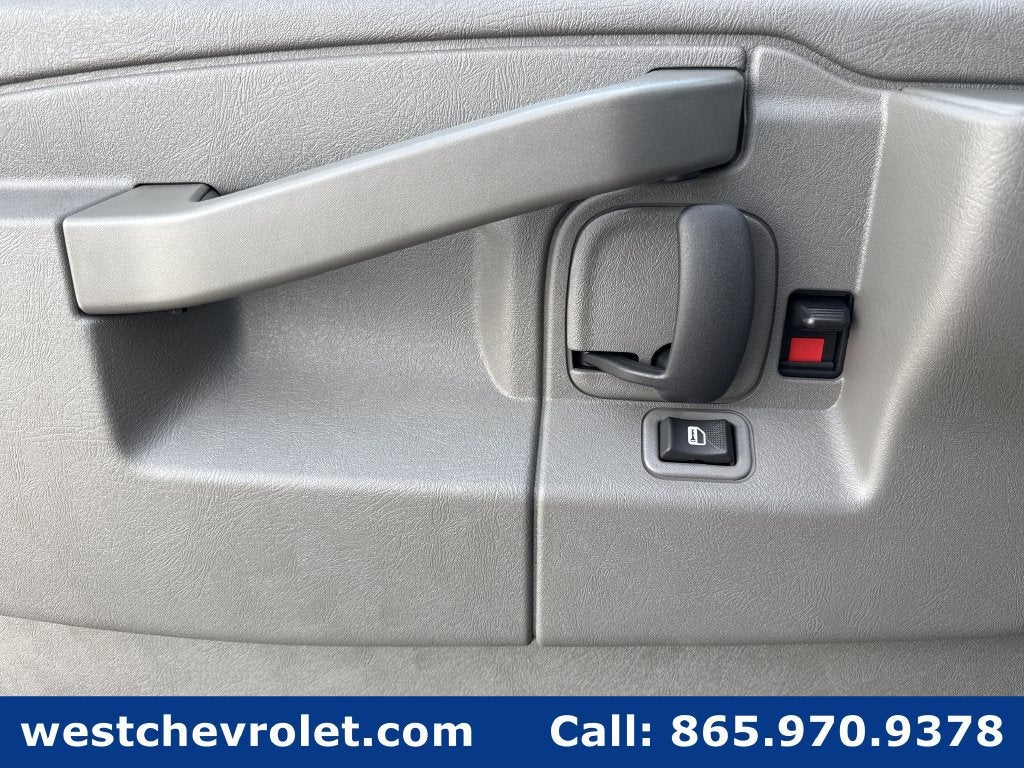 2026 Chevrolet Express Cutaway 3500 1WT