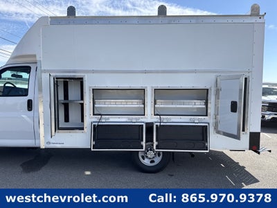 2026 Chevrolet Express Cutaway 3500 1WT