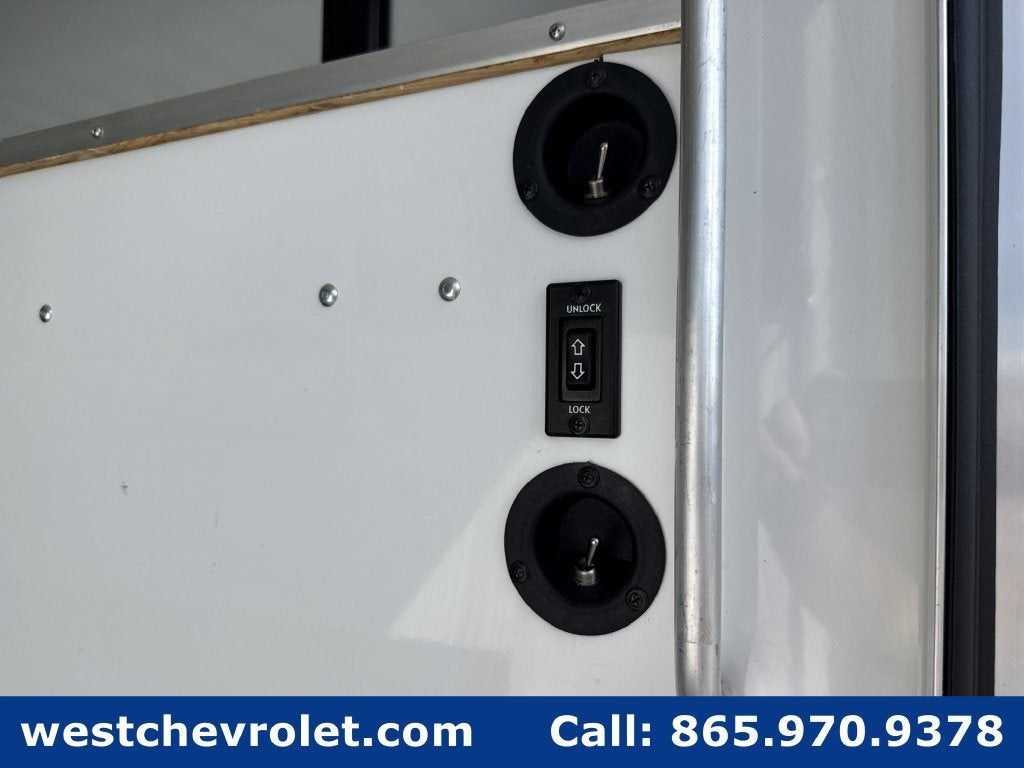 2026 Chevrolet Express Cutaway 3500 1WT