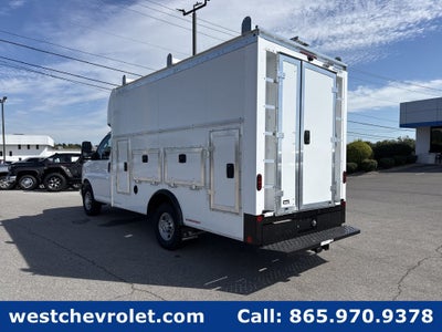 2026 Chevrolet Express Cutaway 3500 1WT