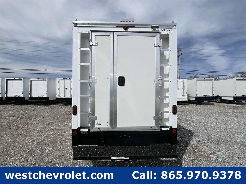 2025 Chevrolet Express Cutaway 3500 1WT