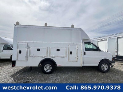 2025 Chevrolet Express Cutaway 3500 1WT