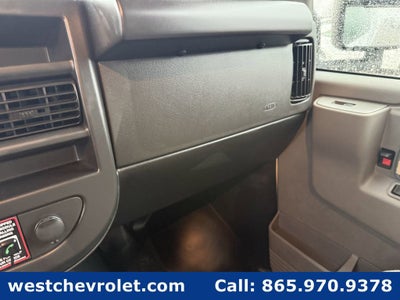 2025 Chevrolet Express Cutaway 3500 1WT