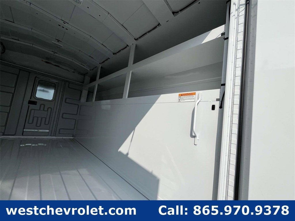 2025 Chevrolet Express Cutaway 3500 1WT