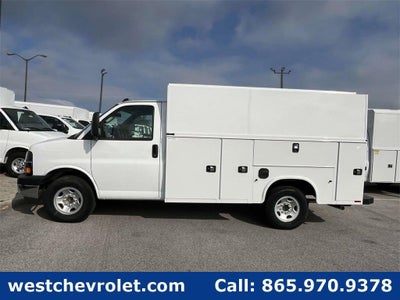 2025 Chevrolet Express Cutaway 3500 1WT