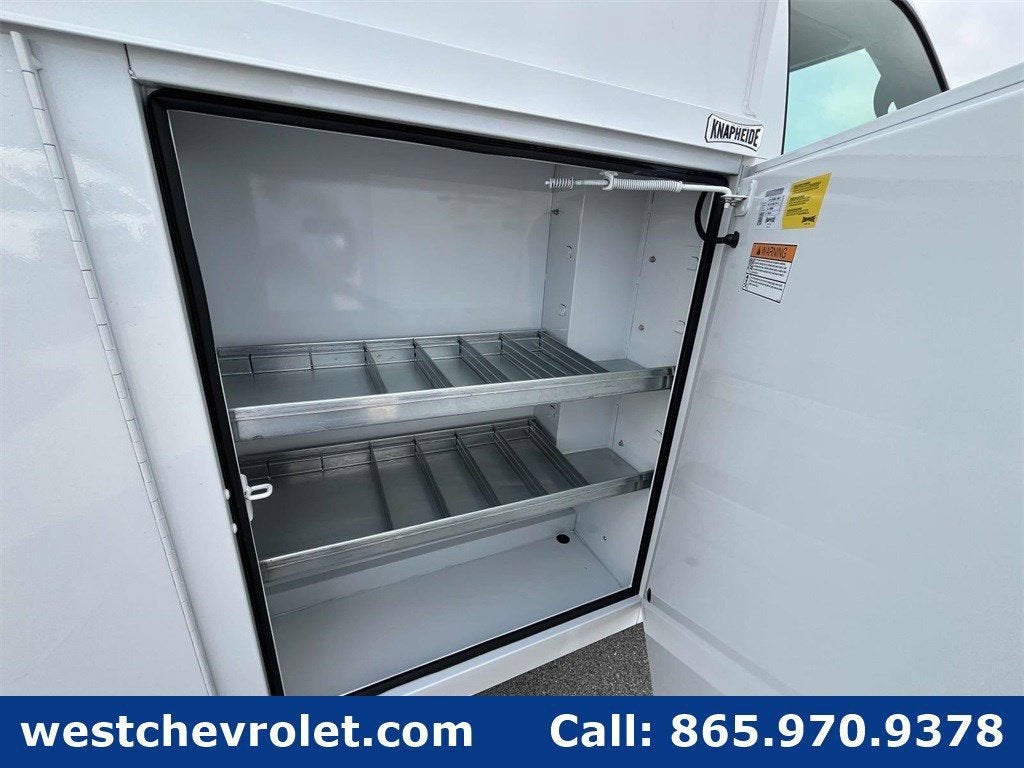 2025 Chevrolet Express Cutaway 3500 1WT