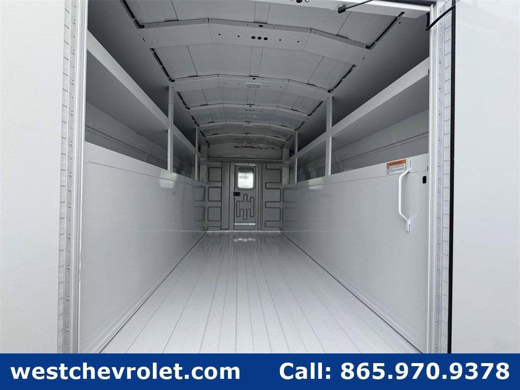 2025 Chevrolet Express Cutaway 3500 1WT