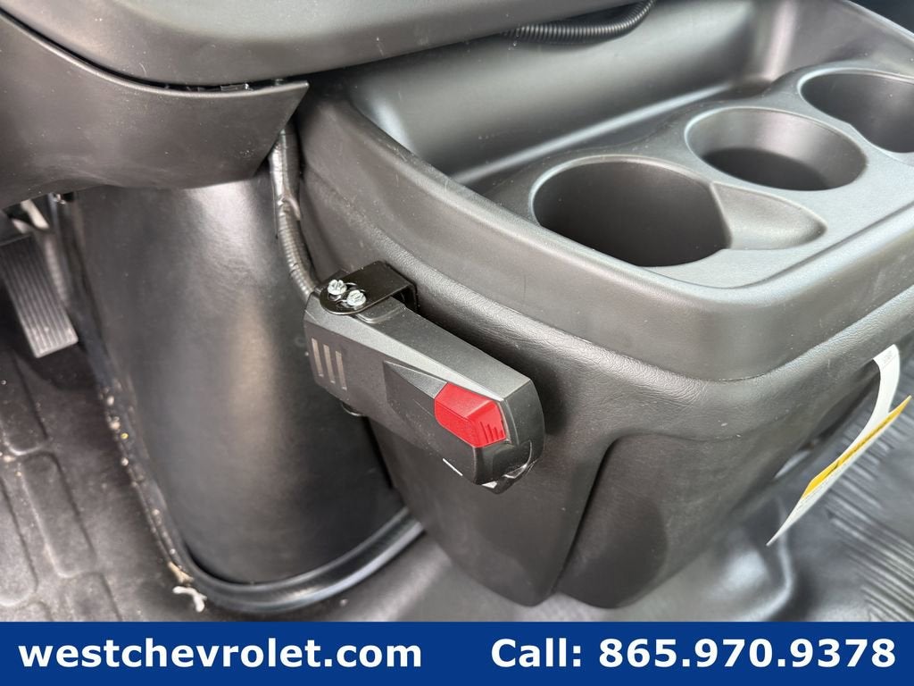 2025 Chevrolet Express Cutaway 3500 1WT