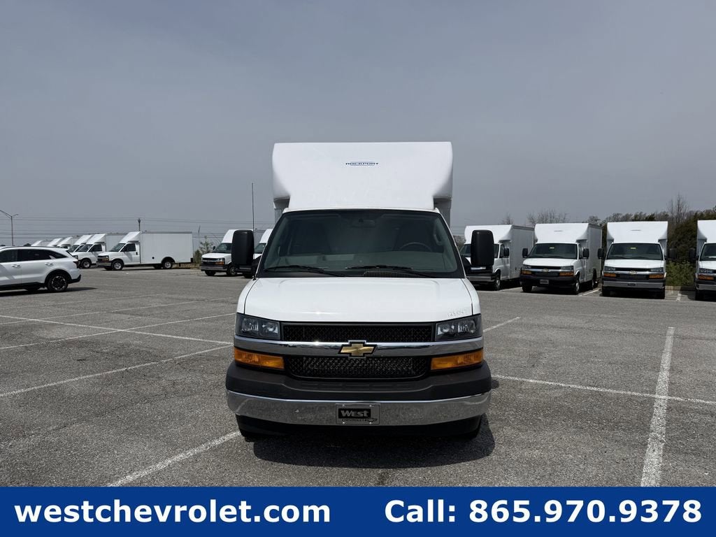 2025 Chevrolet Express Cutaway 3500 1WT