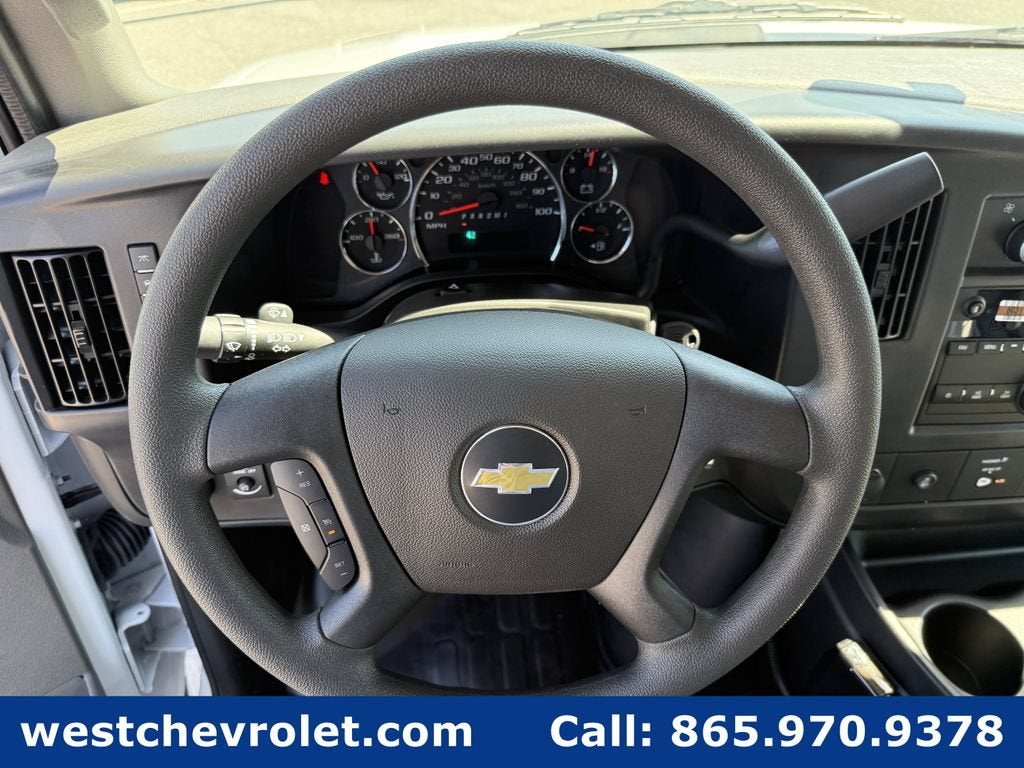 2026 Chevrolet Express Cutaway 3500 1WT