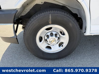 2026 Chevrolet Express Cutaway 3500 1WT