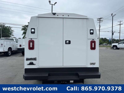 2024 Chevrolet Express Cutaway 3500 1WT