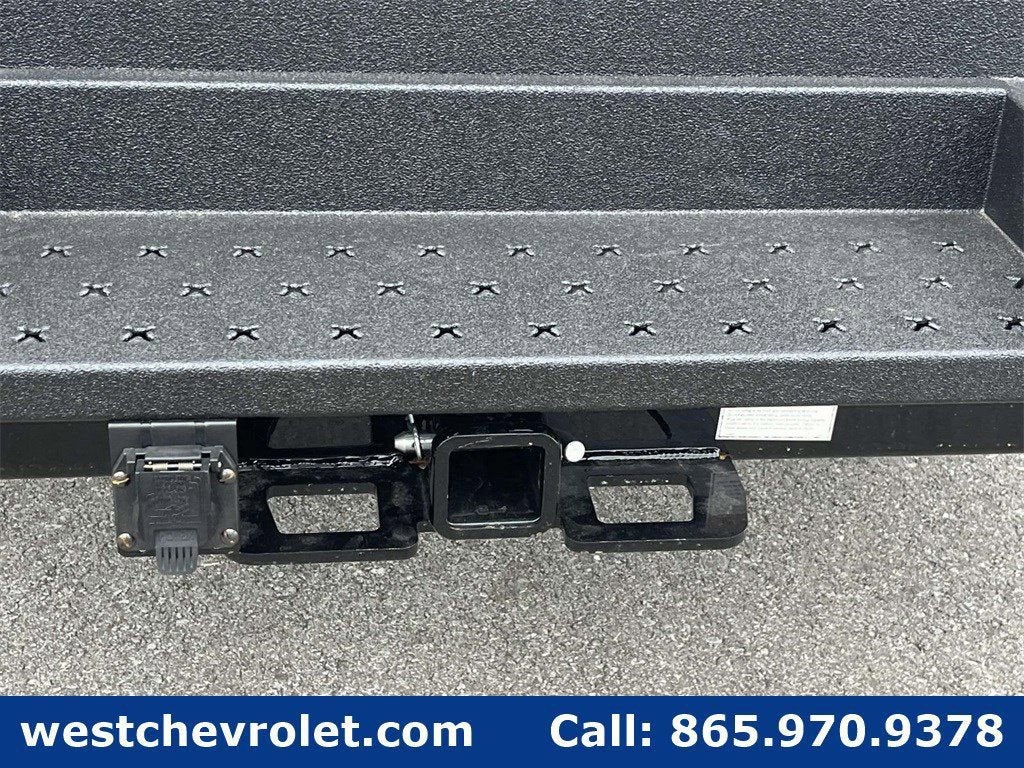 2024 Chevrolet Express Cutaway 3500 1WT