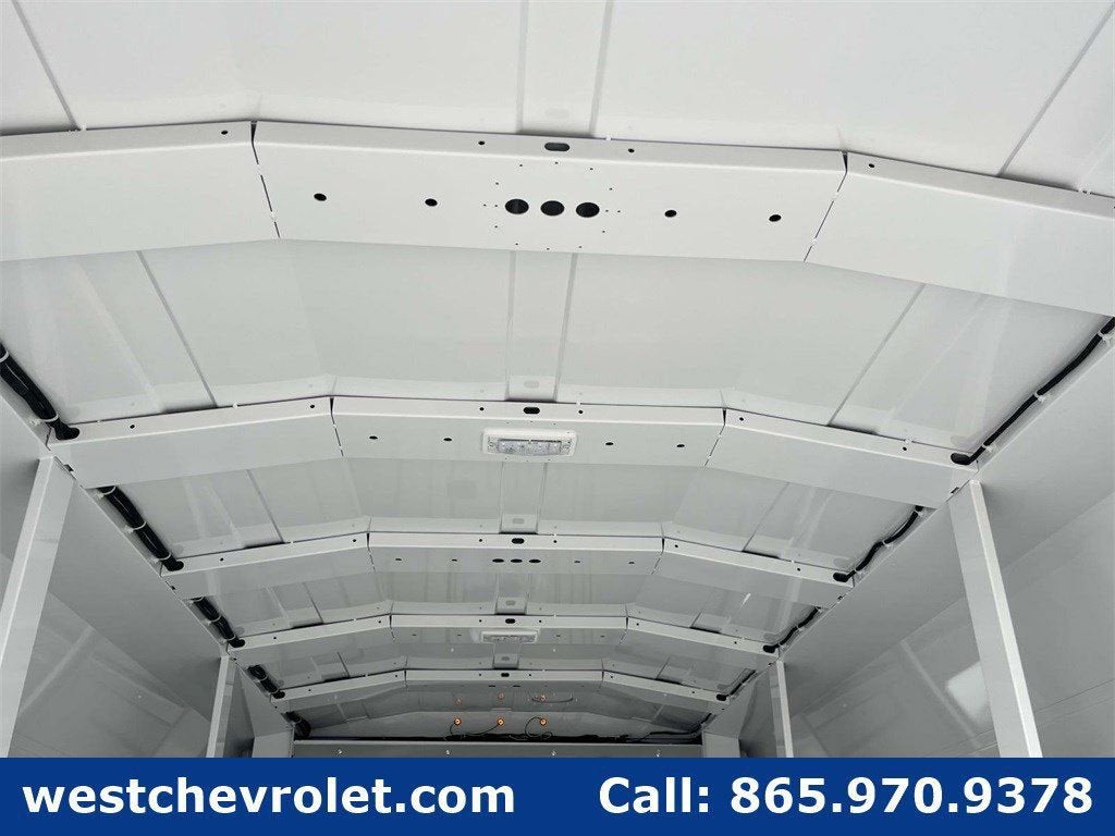 2024 Chevrolet Express Cutaway 3500 1WT