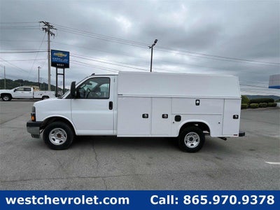 2024 Chevrolet Express Cutaway 3500 1WT