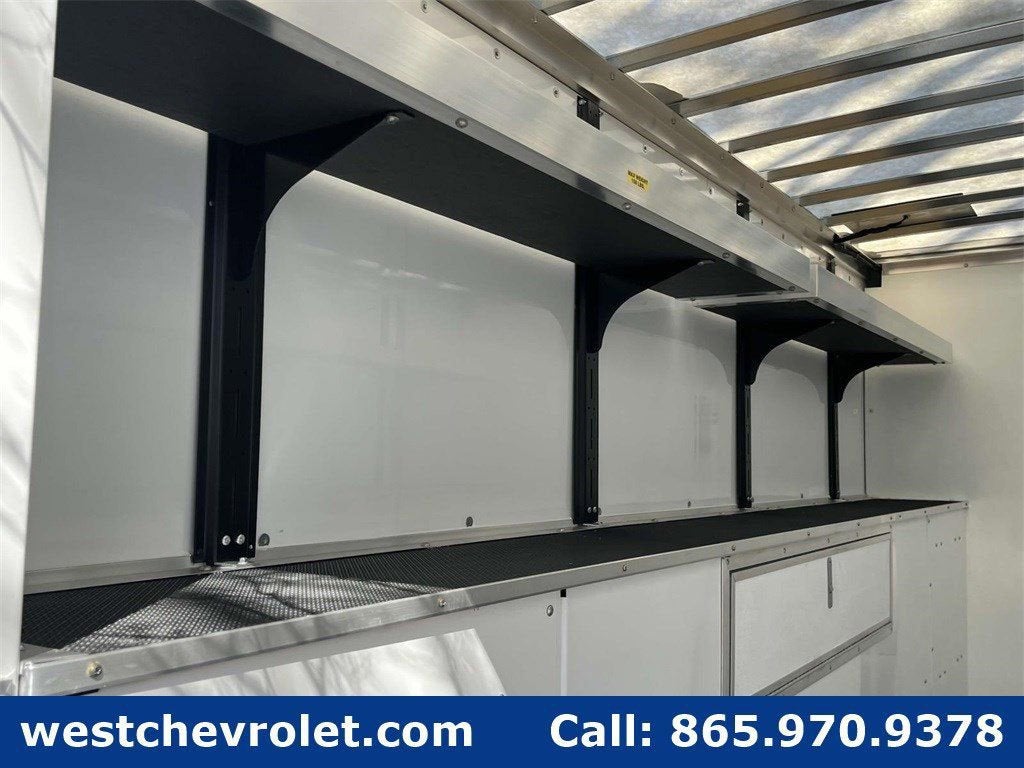 2025 Chevrolet Express Cutaway 3500 1WT