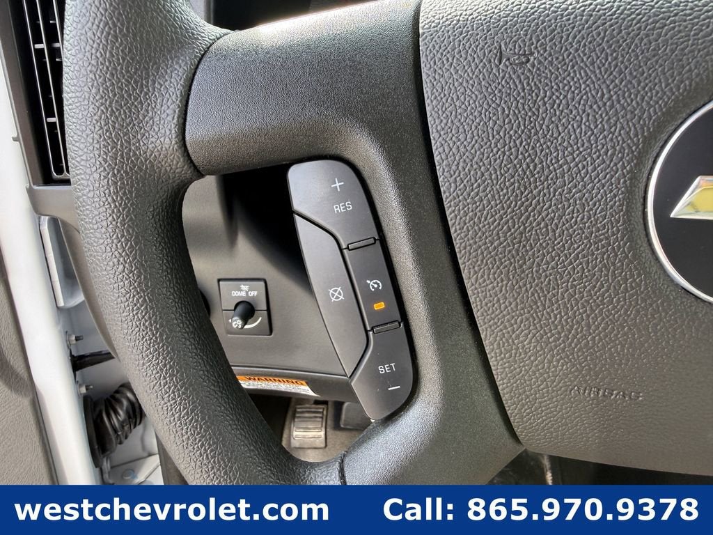 2025 Chevrolet Express Cutaway 3500 1WT